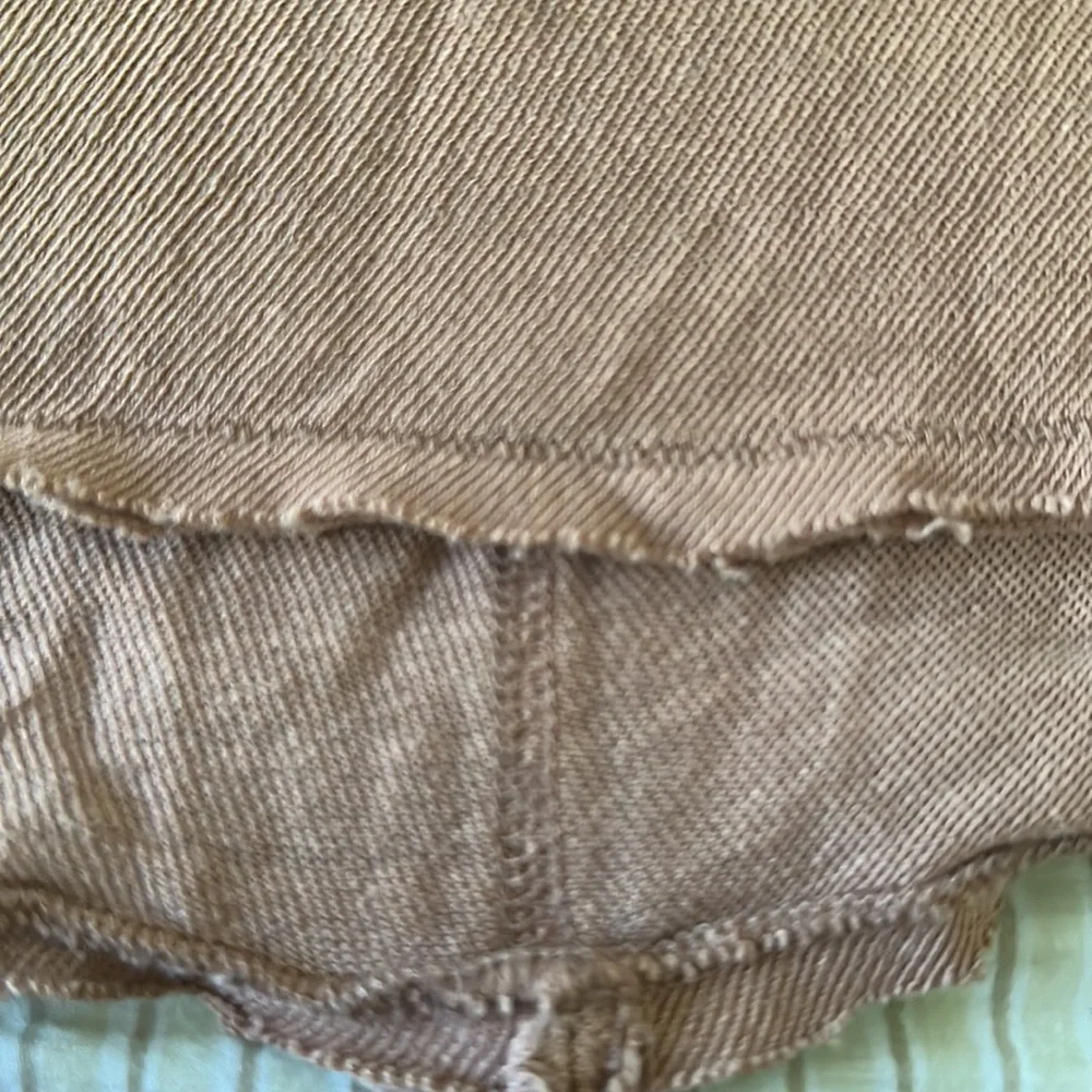NWOT Free People We The Free | Joni Distressed V-Neck Tee | XS